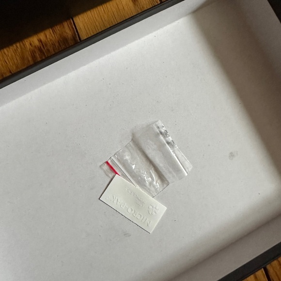 Badgley Mischka Gigi Flat - Picture 4 of 11